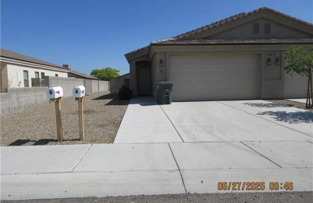 945 Sheldon #B photos photos