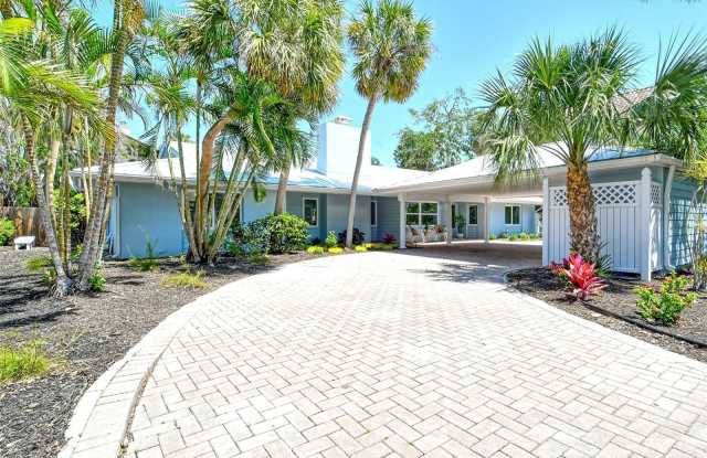 4852 FEATHERBED LANE Gallery 2