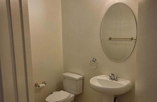 17568 Cloverdale Way Gallery 1