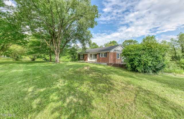 329 Old Stage Trail Gallery 1