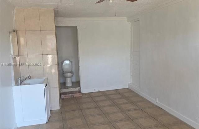 725 Opa Locka Blvd photos photos