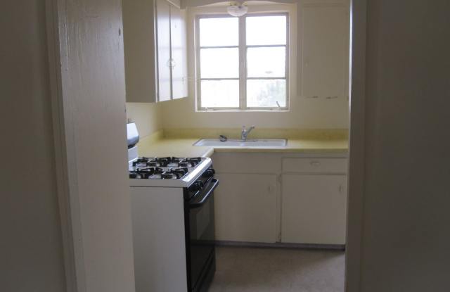 105 S Bayard Gallery 3