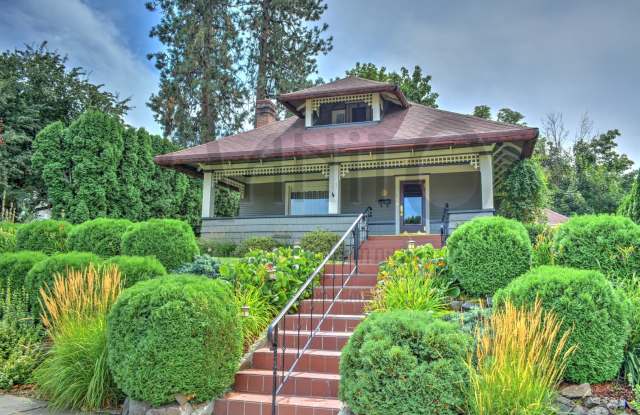South Hill Swank - 1211 West 13th Avenue, Spokane, WA 99204