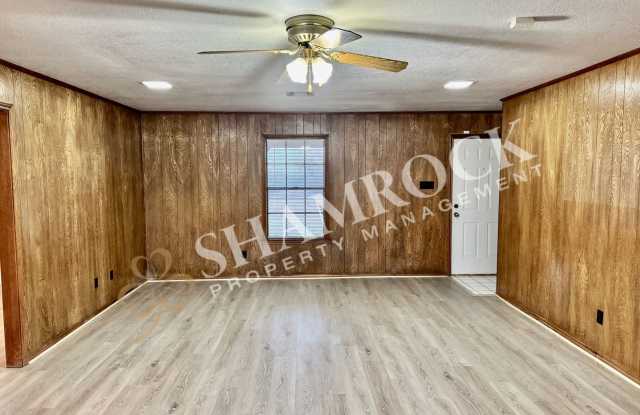 Spacious 3/2 in Lorena Gallery 3
