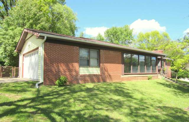 4401 E Cambridge Court photos photos