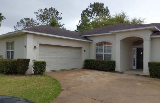 Cozy 3/2/2 single family house with screened in porch! Apply now and get 50% off the first month rent! photos photos