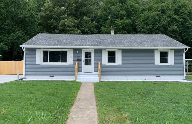 Remodeled 3 Bedroom Ranch photos photos