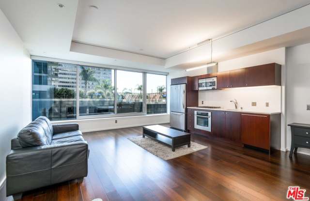1155 S Grand Ave - 1155 South Grand Avenue, Los Angeles, CA 90015
