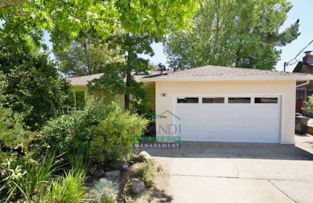 868 Las Pavadas Avenue photos photos