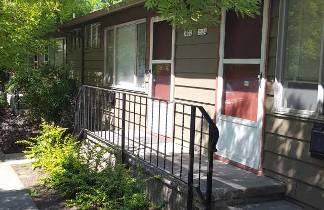 Hillcrest Apartments Gallery 2