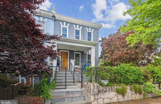 522 F Street NE photos photos