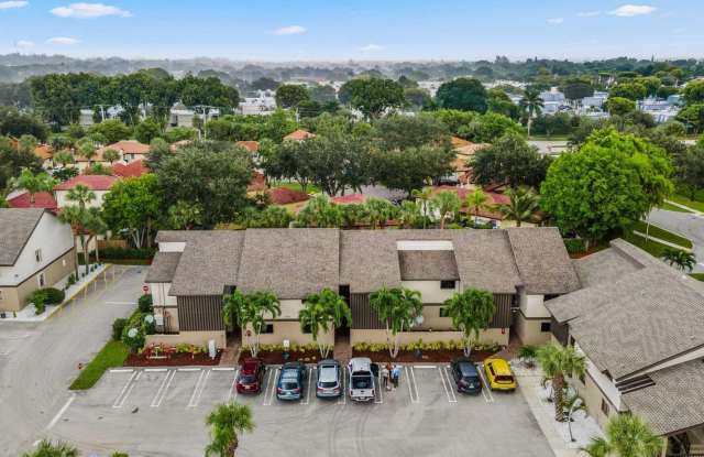 1665 Cabot Lane photos photos