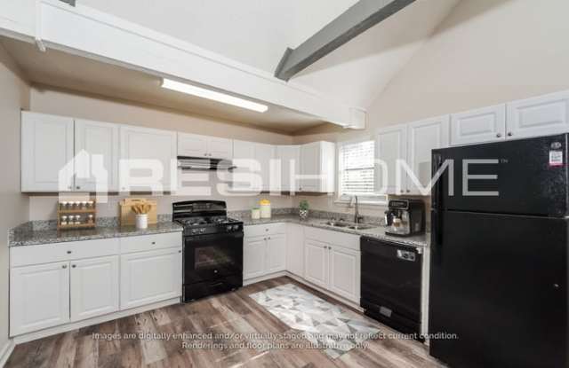 3115 Sleepy Hollow Drive Gallery 3