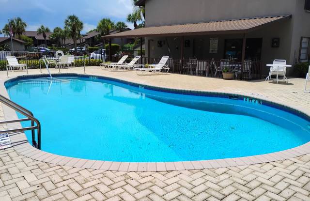 Annual Unfurnished 2 Bed 1 Bath Second Floor Condo located in Par Four at Capri Isles! Gallery 3