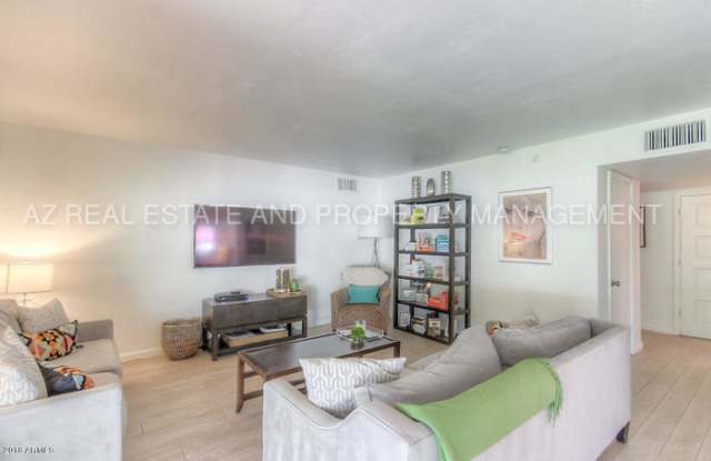 3530 East Meadowbrook Avenue Gallery 4