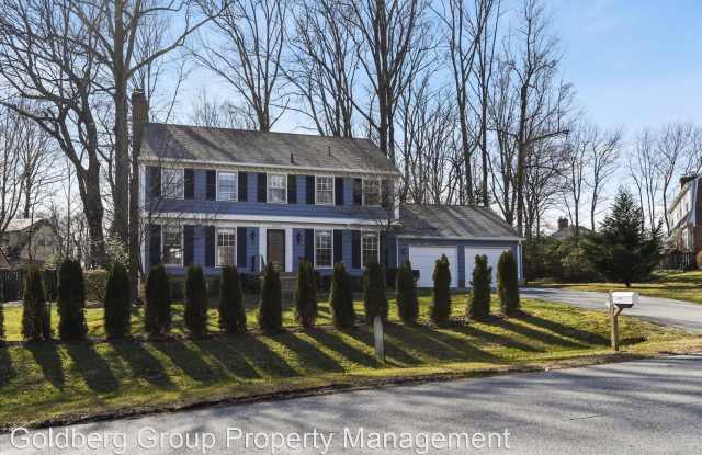 10600 Gainsborough Road - 10600 Gainsborough Road, Potomac, MD 20854