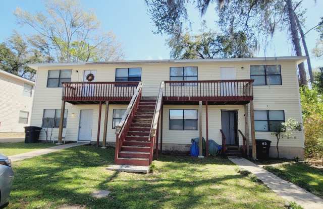 NICE  Walkable 2/1 w/ Washer/Dryer, Brand New AC,  Remodeled Kitchen Avail NOW for $995/month! photos photos