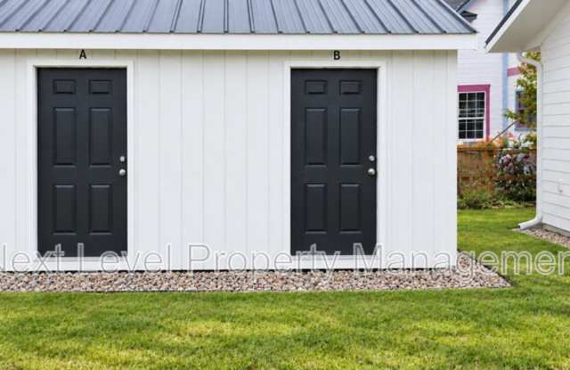 1112 2nd Street East - A Gallery 2