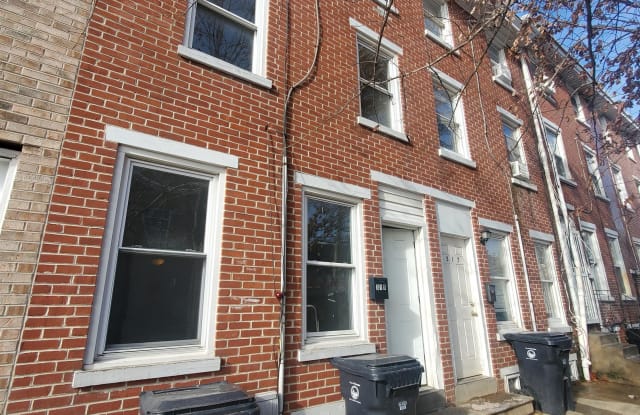 319 South Jackson Street - 1 photos photos