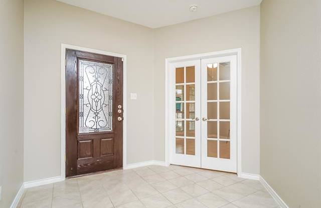 2108 Lake Pine Drive Gallery 2