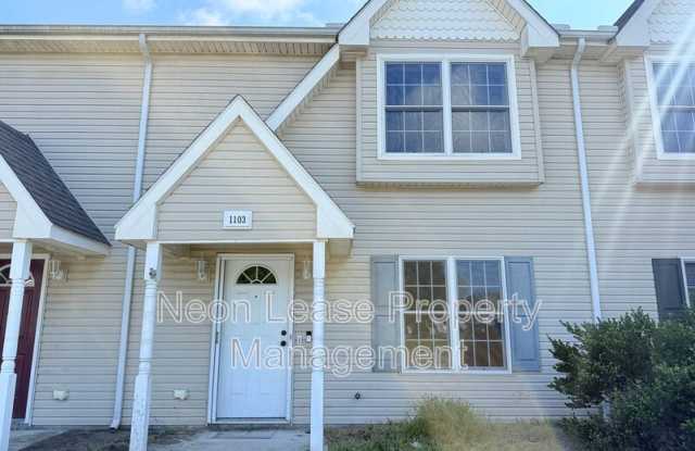 1103 Laurel Court Gallery 1