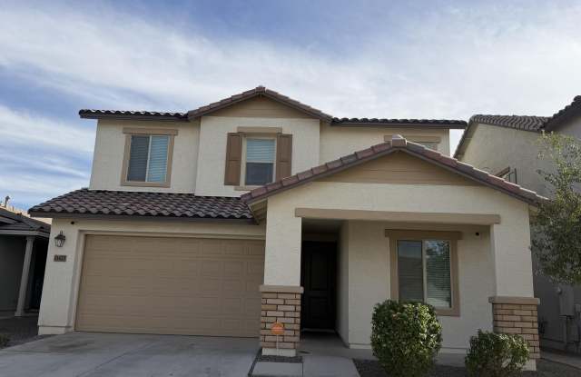 11623 W Parkway Lane Gallery 1