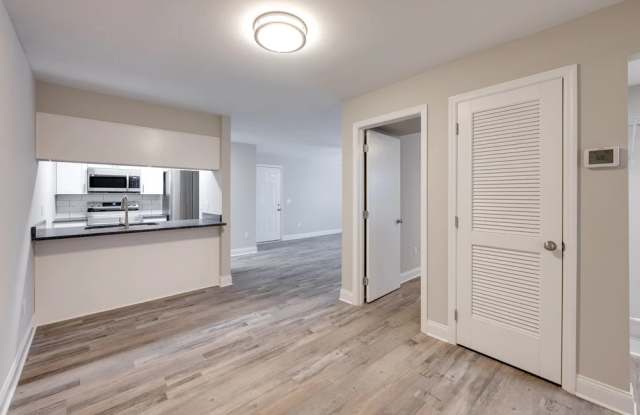 Park Ridge Apartments Gallery 2