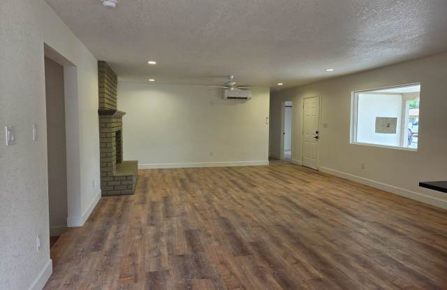 Fully Remodeled Three Bedroom Home! Gallery 4