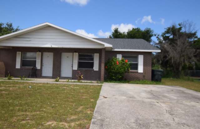 2 Bedroom 1 Bath Duplex For Rent at 933 Char Mil Avenue South Lake Alfred, FL 33850 - 933 South Char-Mil Avenue, Lake Alfred, FL 33850