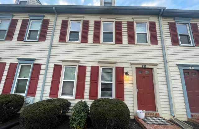 207 CROSS KEYS Drive - 207 Cross Keys Drive, Strasburg, PA 17579