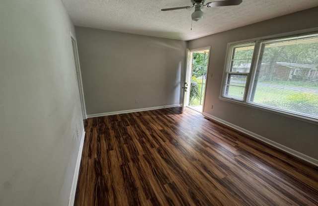109 Carol Drive Gallery 4