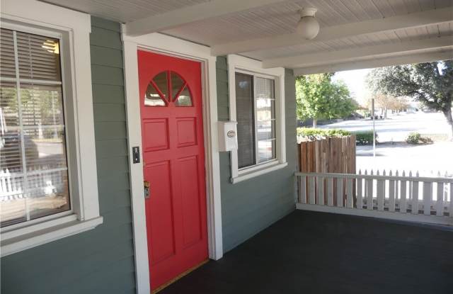 956 E Villa Street Gallery 3