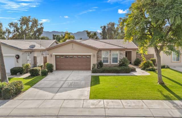 81835 Golden Star Way Gallery 3