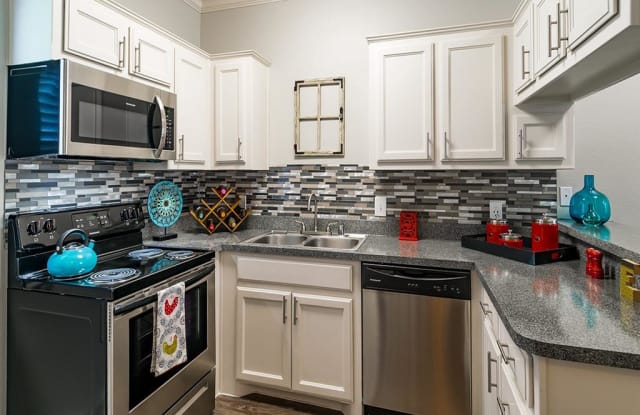 Residences at Holly Oaks Gallery 2
