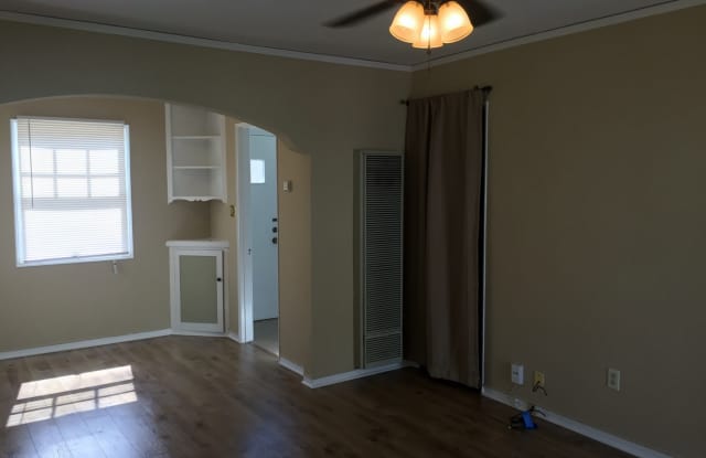 Beautiful cottage-like home. CONVENIENT TO UCSD MEDICAL!!! photos photos