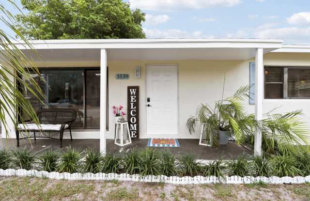 3539 Everglades Road Gallery 2