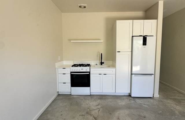 1839 W Hazelwood St. - Rear Gallery 4