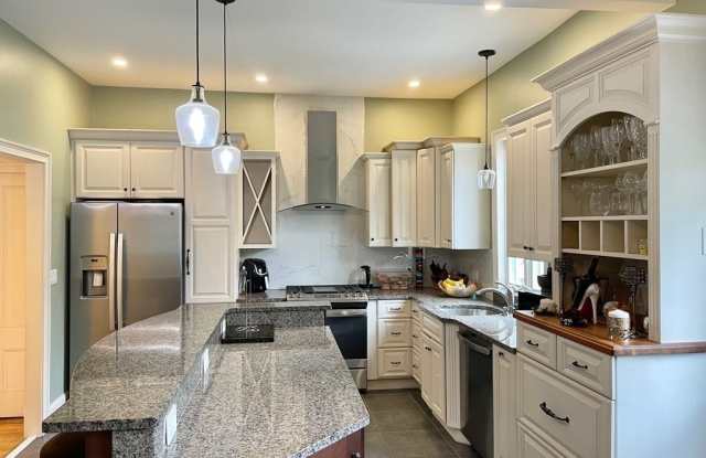 14 Whitford Street - 14 Whitford Street, Boston, MA 02131