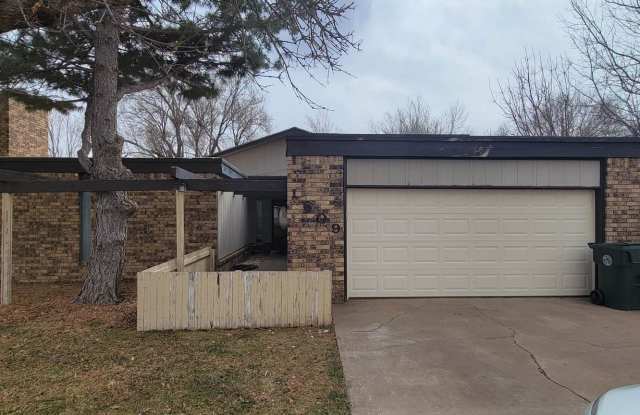 Beautiful 3 bedroom, 2 bath home for rent - 1609 Colonial Parkway, Clovis, NM 88101