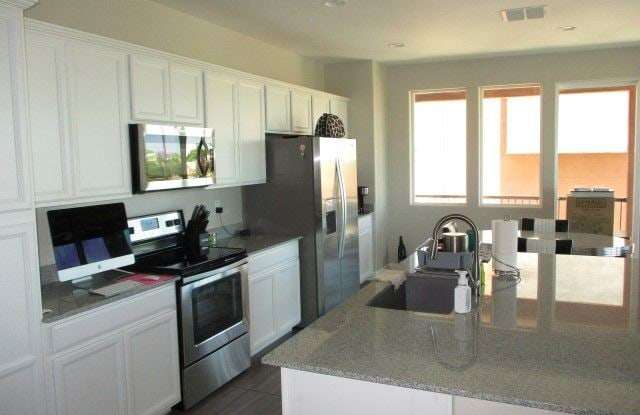 7028 West Stardust Drive Gallery 2