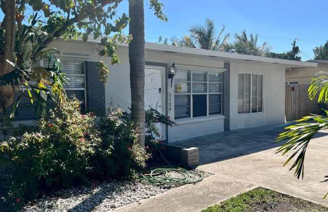 1120 NE 23rd Place Gallery 2