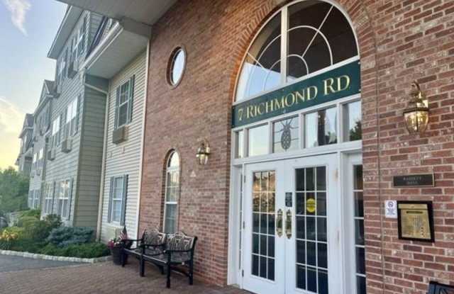 7101 Richmond Rd photos photos