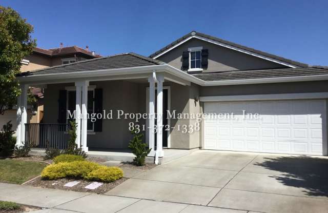 Beautiful 2-Bed, 2.5-Bath Home with Fenced Yard in Seaside Highlands HOA Community Gallery 3