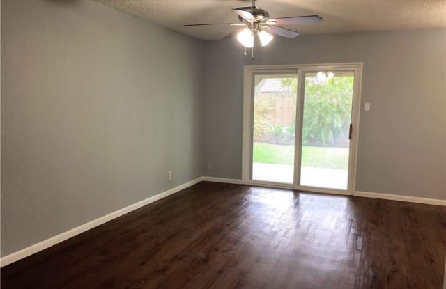 6105 Beechwood Dr Gallery 3