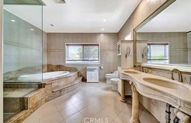 16707 Moorpark Street photos photos