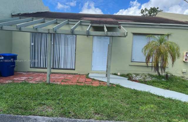 20424 NW 15th Ave photos photos