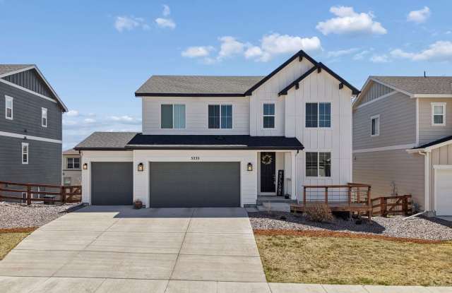 Stunning 5 Bed / 4 Bath Bradley Ranch Home with Finished Basement & Multiple Spacious Entertaining Areas photos photos