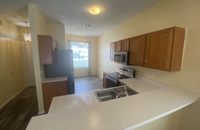 302 Bluff Pass Dr Gallery 3