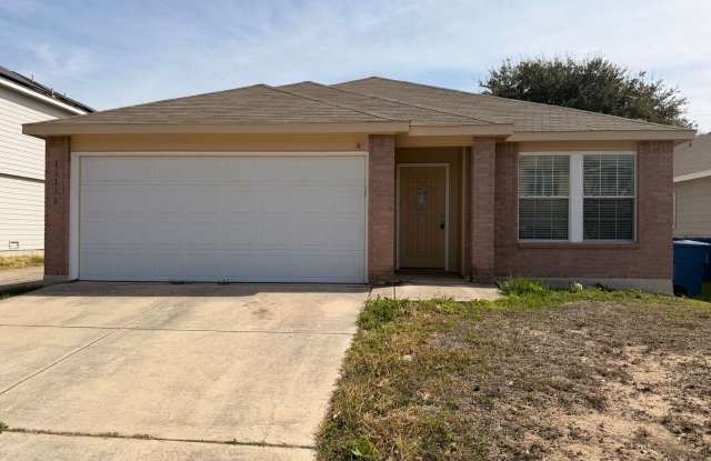 CUTE 3/2 FOR RENT IN SAN ANTONIO WITH EASY ACCESS TO UTSA, 1604, I-10 AND THE SHOPS AT LA CANTERA* - 13138 Aurora Crest, San Antonio, TX 78249