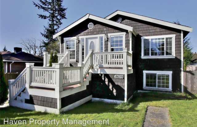 8609 34th Ave SW Gallery 2